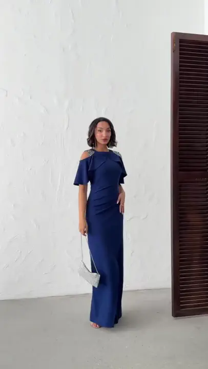 TAŞLI ELBİSE